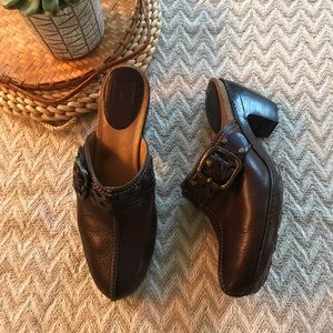Frye Candice Woven brown leather clog mules sz 10
